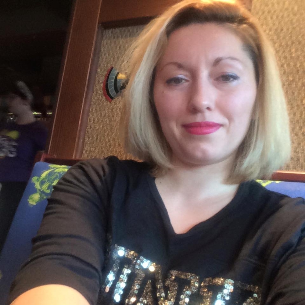 Meet your Posher, Stella